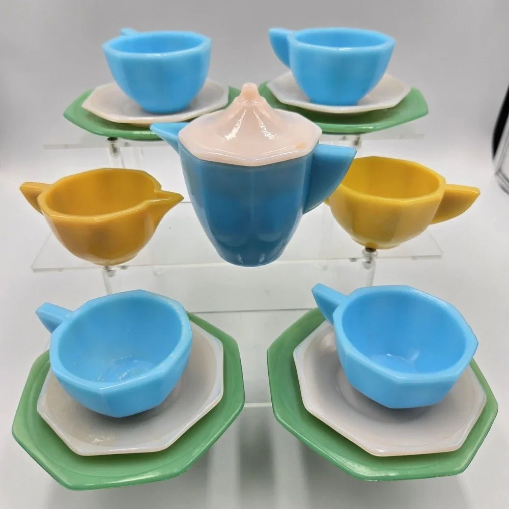 Antique Akro Agate Play Time 16 Piece Gypsy Slag Glass Children Tea Set Complete